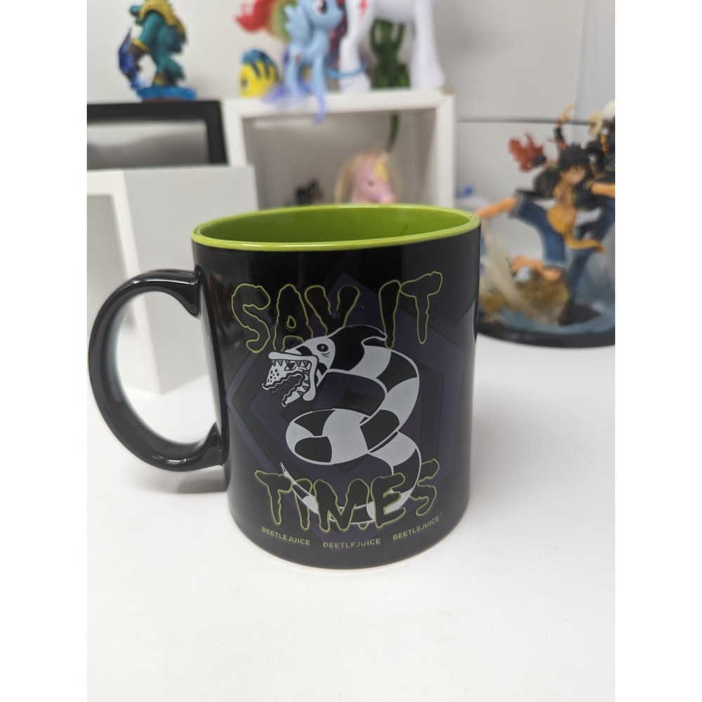 New Official Beetlejuice Sandworm Coffee Cup Mug 20oz Say It Three Times HTF - Picture 1 of 2